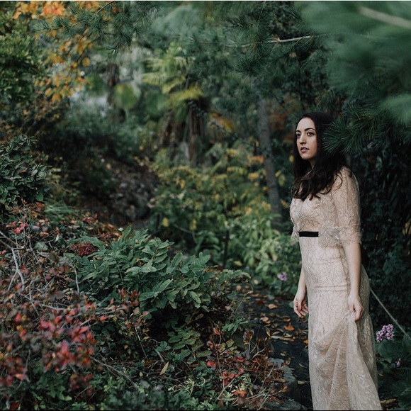 Meet Your Posher ✨ Erika - Picture 1 of 3